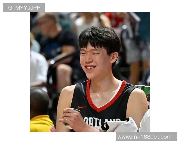 开拓者比赛回顾杨瀚森展现卓越纪律性与执行力的精彩表现